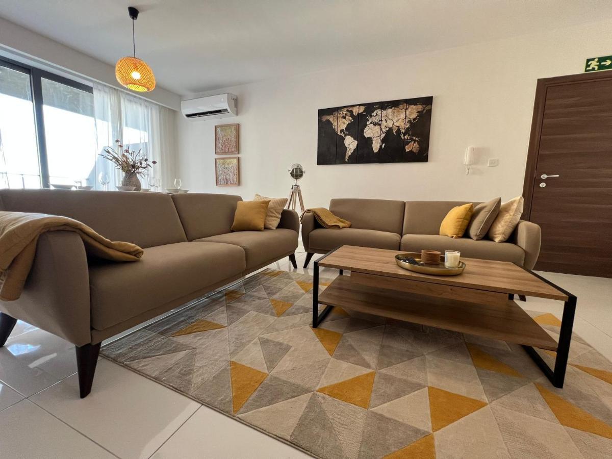 Brand New Apartment 2 Mins From Seafront Сент-Полс-Бей Екстер'єр фото